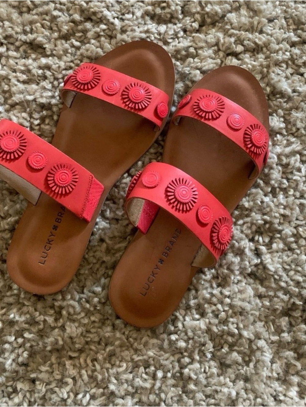 Lucky Brand Slides